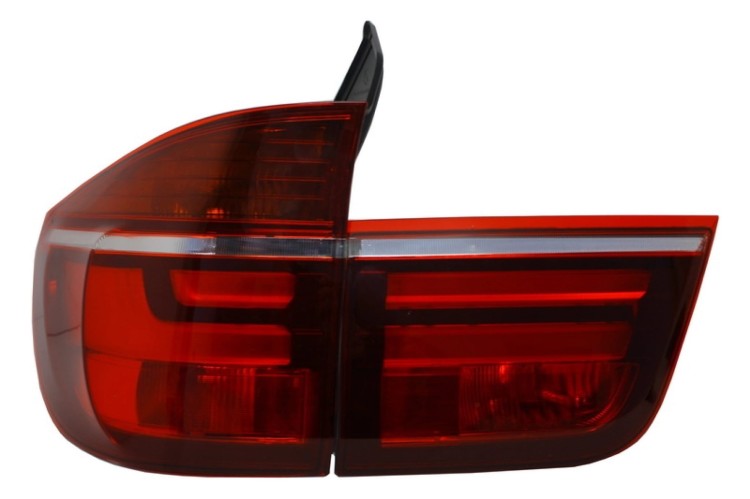 TYLNE ŚWIATŁA LED BMW X5 E70 (2007-2010) LIGHT BAR LCI FACELIFT DESIGN