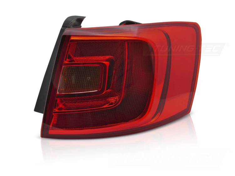 LAMPA TYLNA PRAWA TYC VW JETTA 11-14
