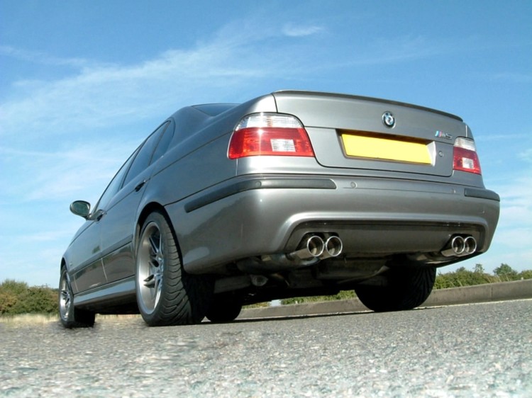 TYLNY ZDERZAK BMW 5 SERII E39 (95-03) M5 LOOK