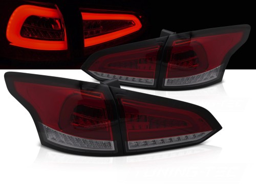LAMPY TYLNE RED SMOKE SEQ FORD FOCUS MK 3 KOMBI 11-18