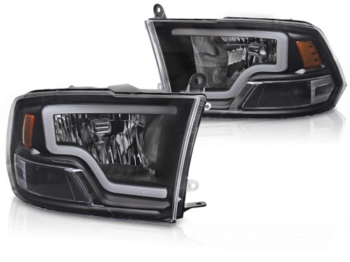LAMPY PRZEDNIE REFLEKTORY DODGE RAM 09-18