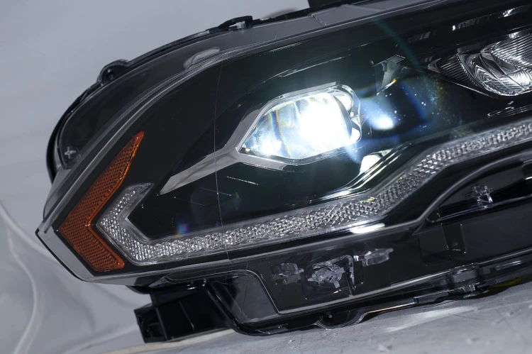 LAMPY PRZEDNIE REFLEKTORY LED FORD MUSTANG VI FACELIFT (2018-2023)