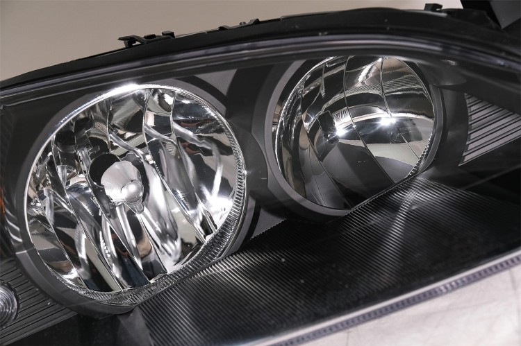 REFLEKTORY LAMPY PRZEDNIE FORD MONDEO MK3 KOMBI HATCHBACK SEDAN 00-07