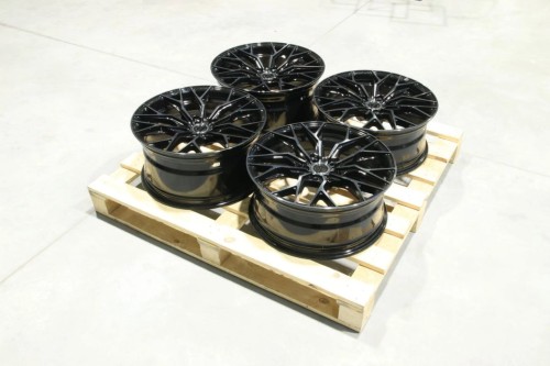 SET OF CVR1 19X8 ET25 + 19X9 ET40 5X112 DOUBLE TINTED BLACK