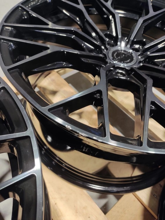 SET OF CVR1 19X8 ET25 + 19X9 ET40 5X112 DOUBLE TINTED BLACK