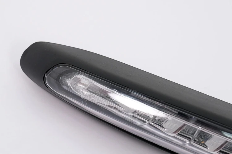 ŚWIATŁA DRL DO ZDERZAKA PRZEDNIEGO PORSCHE CAYENNE 958 92A 06.2010-08.2014