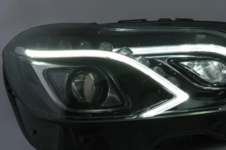 LAMPY PRZEDNIE REFLEKTORY LED MERCEDES E KLASA W212 (09-12) FACELIFT LOOK