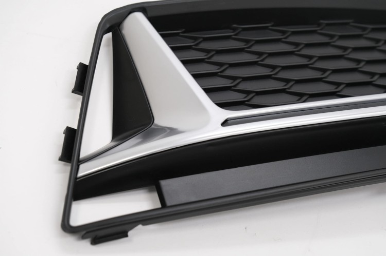 KRATKI ZDERZAKA AUDI A4 B9 SEDAN AVANT S-LINE (16-18) DESIGN RS4