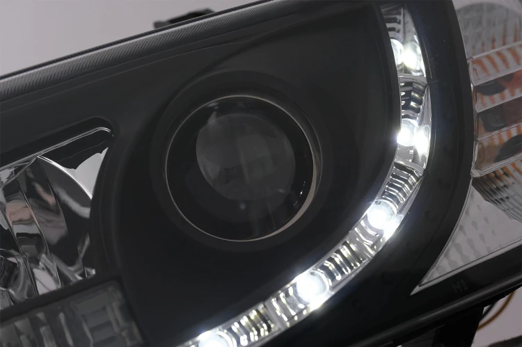 LAMPY PRZEDNIE REFLEKTORY VW TRANSPORTER T4 (1990–2003)