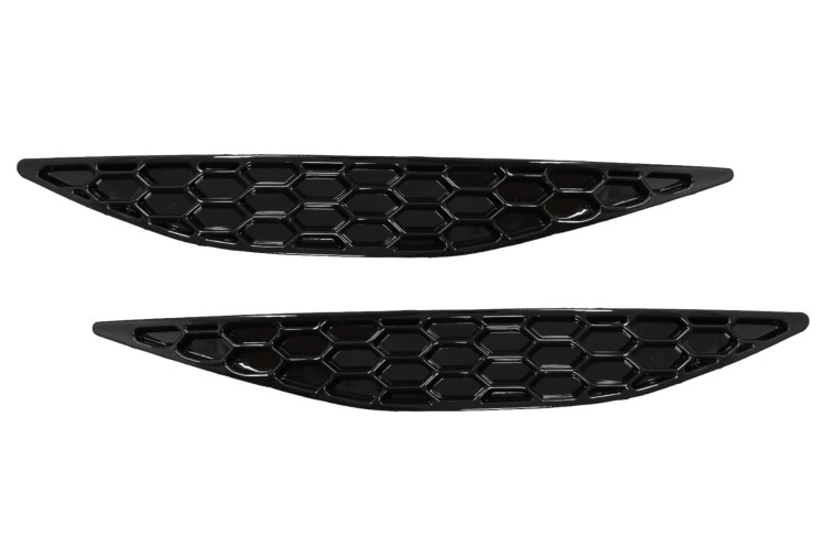 ZAŚLEPKI ODBLASKÓW W ZDERZAKU PLASTER MIODU VW GOLF 7 GTI 5G (2013-2017)