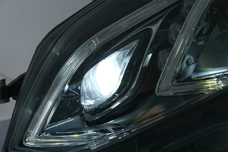 REFLEKTORY LAMPY PRZEDNIE MERCEDES E KLASA W212 (13-16) LED XENON UPGRADE