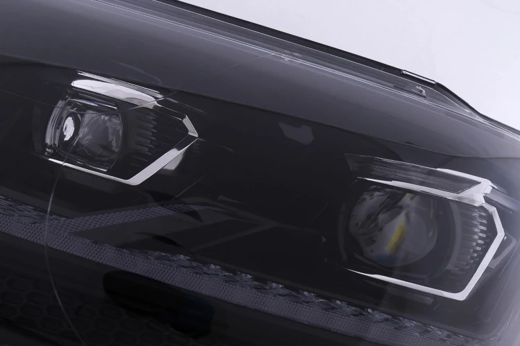 REFLEKTORY LAMPY PRZEDNIE LED VW TRANSPORTER MULTIVAN T5.1 FACELIFT 10-15