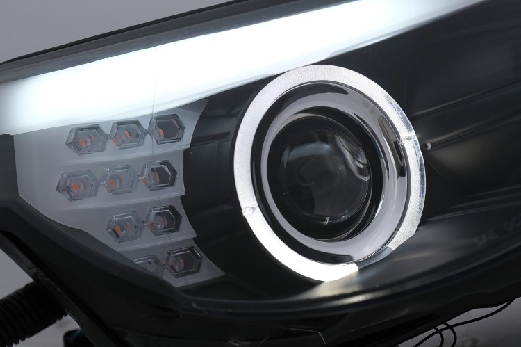 REFLEKTORY LAMPY PRZEDNIE LED ANGEL EYES BMW 5 SERII E60 E61 03-07 LCI