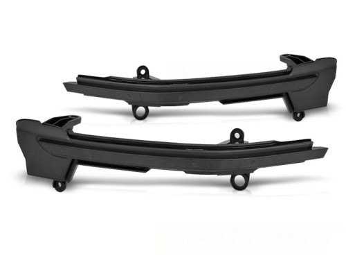 KIERUNKOWSKAZY BOCZNE SMOKE LED SEQ SEAT ATECA 16+