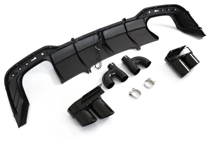 DYFUZOR KOŃCÓWKI CZARNY POŁYSK ZE ŚWIATŁEM LED AUDI A5 F5 19-23 RS5 LOOK