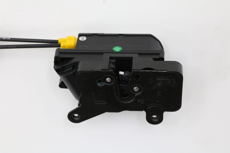 ELEKTRYCZNE WSPOMAGANIE KLAPY BAGAŻNIKA LAND RANGE ROVER VELAR L560 17-21