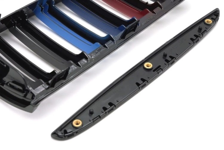 GRILL ATRAPA NERKI CZARNY POŁYSK TRI-COLOUR BMW E90 / E91 05-08
