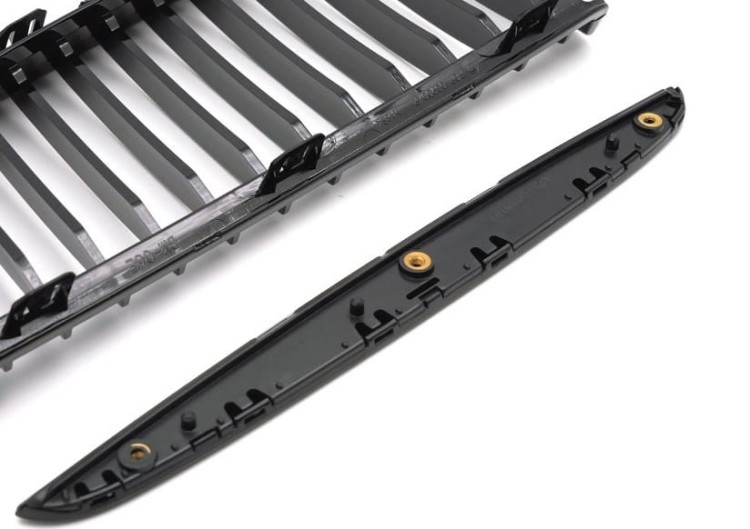 GRILL ATRAPA NERKI CZARNY POŁYSK BMW 3 SERII E90 / E91 05-08
