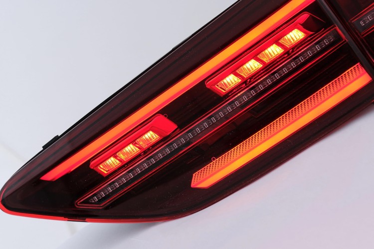 LAMPY TYLNE LED VW GOLF VIII HATCHBACK MK8 MQB (2020-OBECNIE)