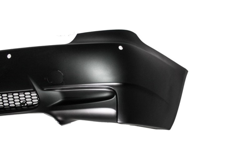 ZDERZAK TYLNY BMW 3 SERII E92 E93 (2006-2010) M3 DESIGN