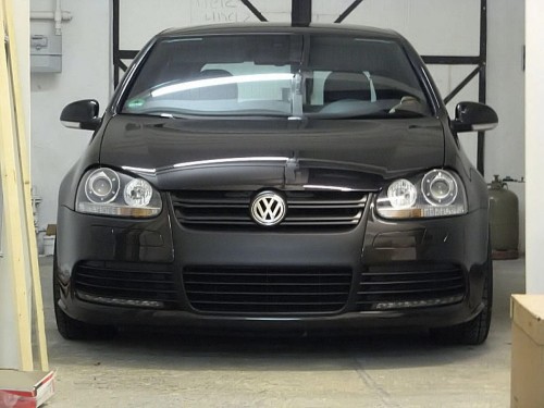 ZDERZAK PRZEDNI GRILL CZARNY POŁYSK VW GOLF V 5 (03-07) JETTA (05-10) R32