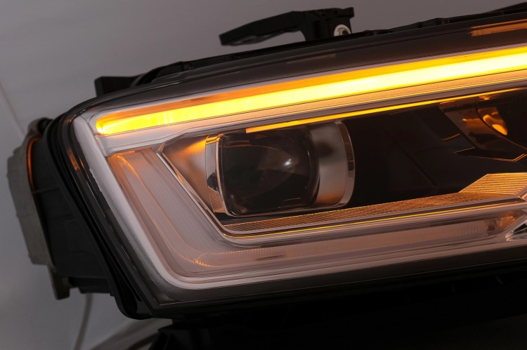 REFLEKTORY LAMPY PRZEDNIE LED AUDI Q3 8U FACELIFT (14-17) Z XENON NA LED