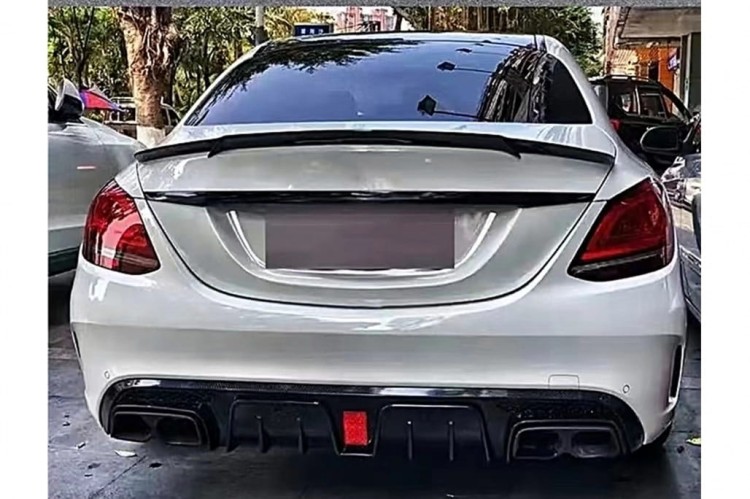 DYFUZOR ZDERZAKA KOŃCÓWKI MERCEDES C KLASA W205 S205 (14-20) ZDERZAK AMG