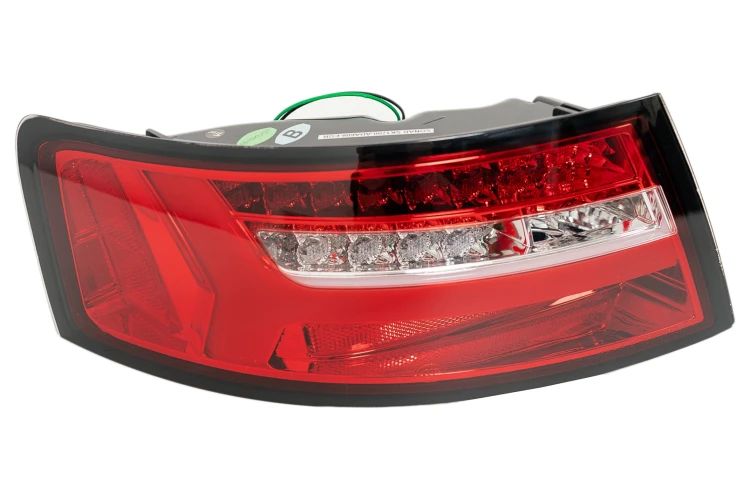 LAMPY TYLNE LED AUDI A6 4F2 C6 SEDAN (08-11)