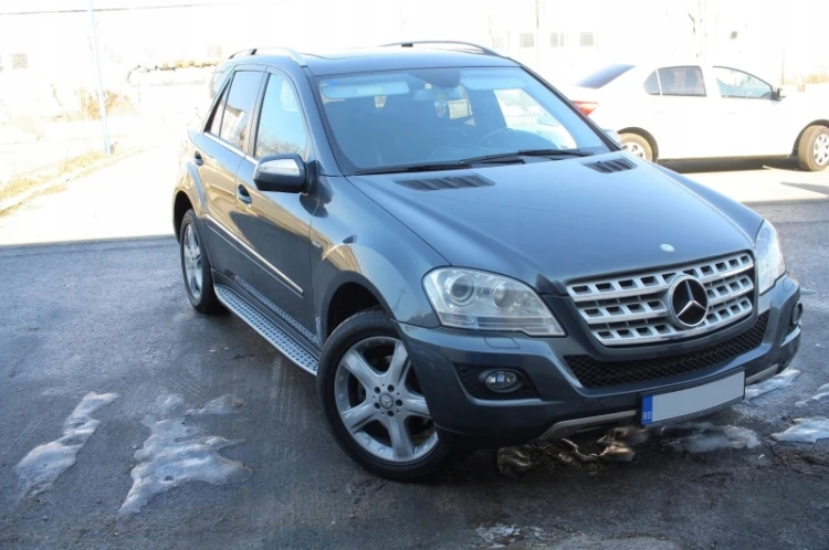 STOPNIE PROGOWE MERCEDES M-CLASS ML W164 (05-11)