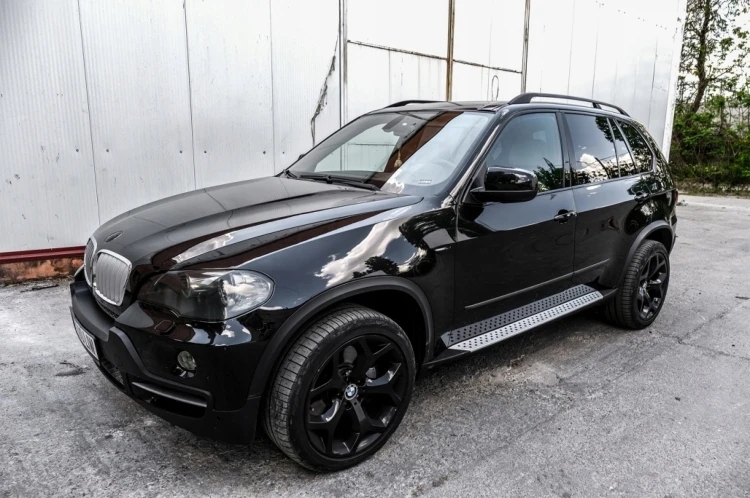 STOPNIE PROGOWE PROGI BMW X5 E70 (07-14) ALUMINIUM