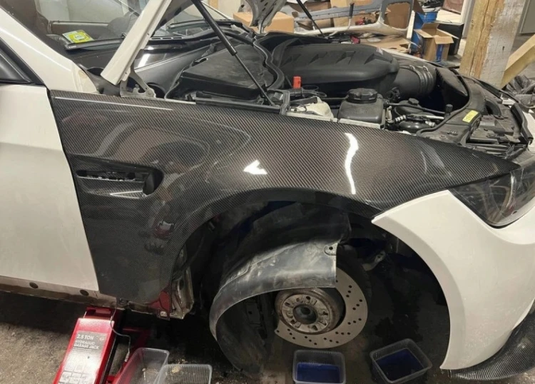 BŁOTNIKI POSZERZENIA BMW M3 E90 E92 E93 CARBON