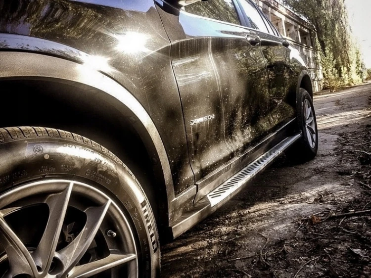 STOPNIE PROGOWE BMW X4 F26 (2014-2018)