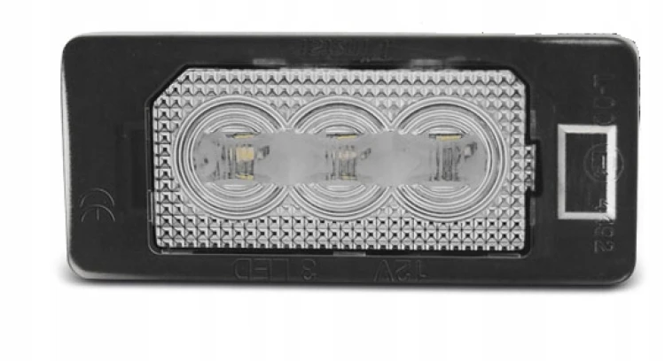 OŚWIETLENIE REJESTRACJI LED BMW E88 CABRIO (07-11)