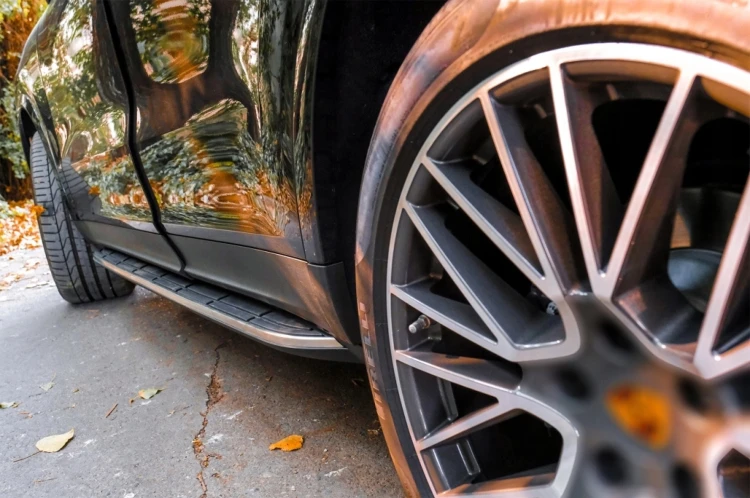 STOPNIE PROGOWE PROGI PORSCHE CAYENNE SUV 9Y0 18+