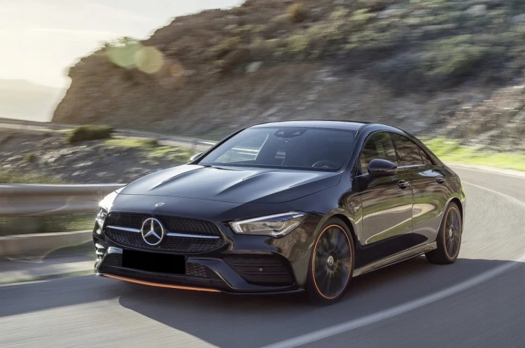 LUSTERKA OBUDOWY MERCEDES CLA C118 X118 (19-UP)
