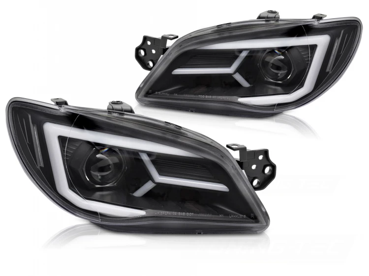 LAMPY PRZEDNIE REFLEKTORY BLACK SUBARU IMPREZA II GD GG 05-07