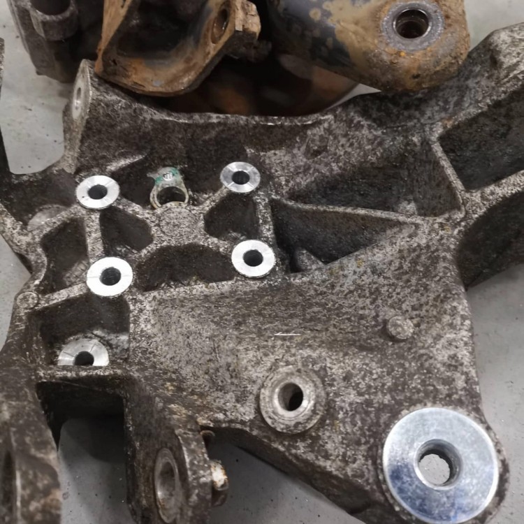 Podkładki stożkowe do Mini R53 R56 Tylne adaptery wahaczy