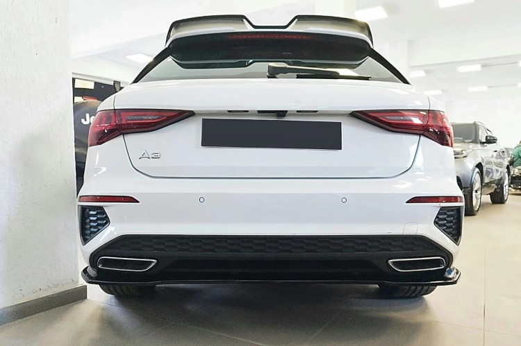 Dyfuzor Dokładka Zderzaka Audi A3 8Y S-Line (20-24) Sportback Czarny Połysk